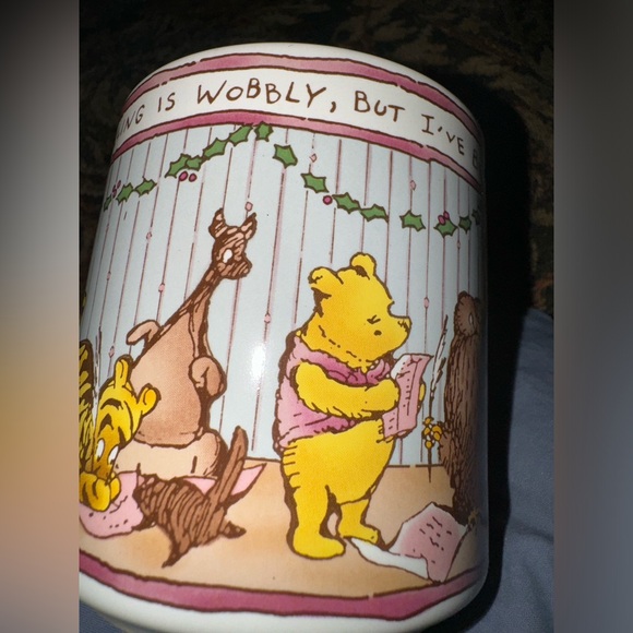 Winnie the Pooh Disney Charpente My Spelling is Wobbly but…. Good Bear Mug - Picture 3 of 10